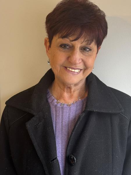 Diane Bendix, estate agent