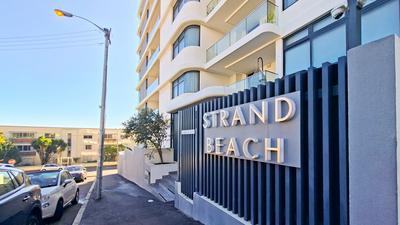 Apartment / Flat For Sale in Sea Point, Cape Town
