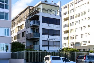 Apartment / Flat For Rent in Mouille Point, Cape Town